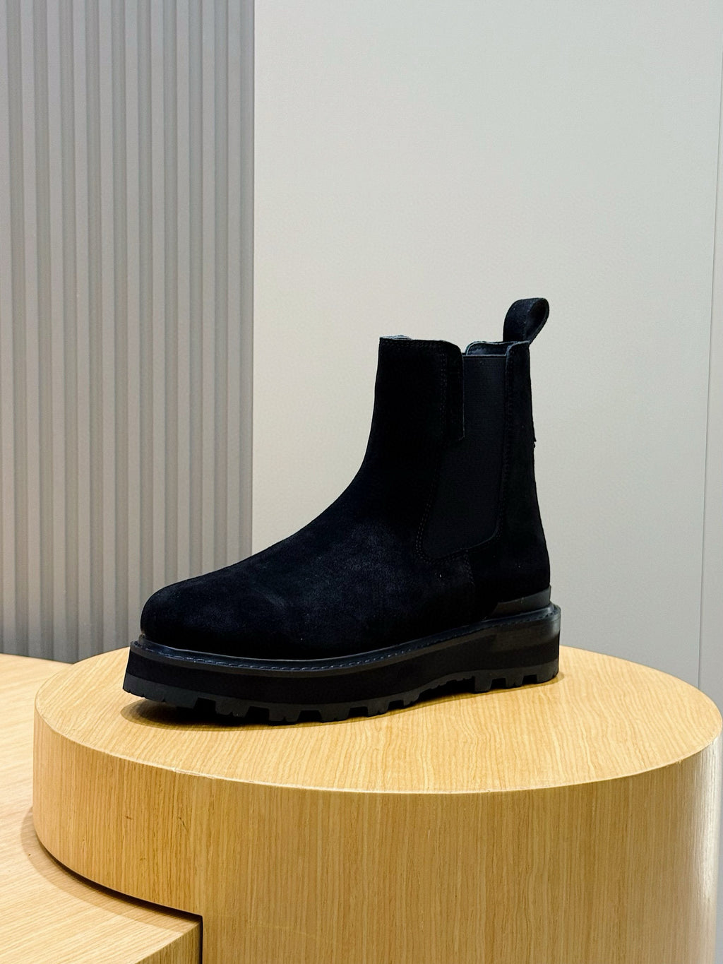 Black Chelsea Boots – Clean & Timeless