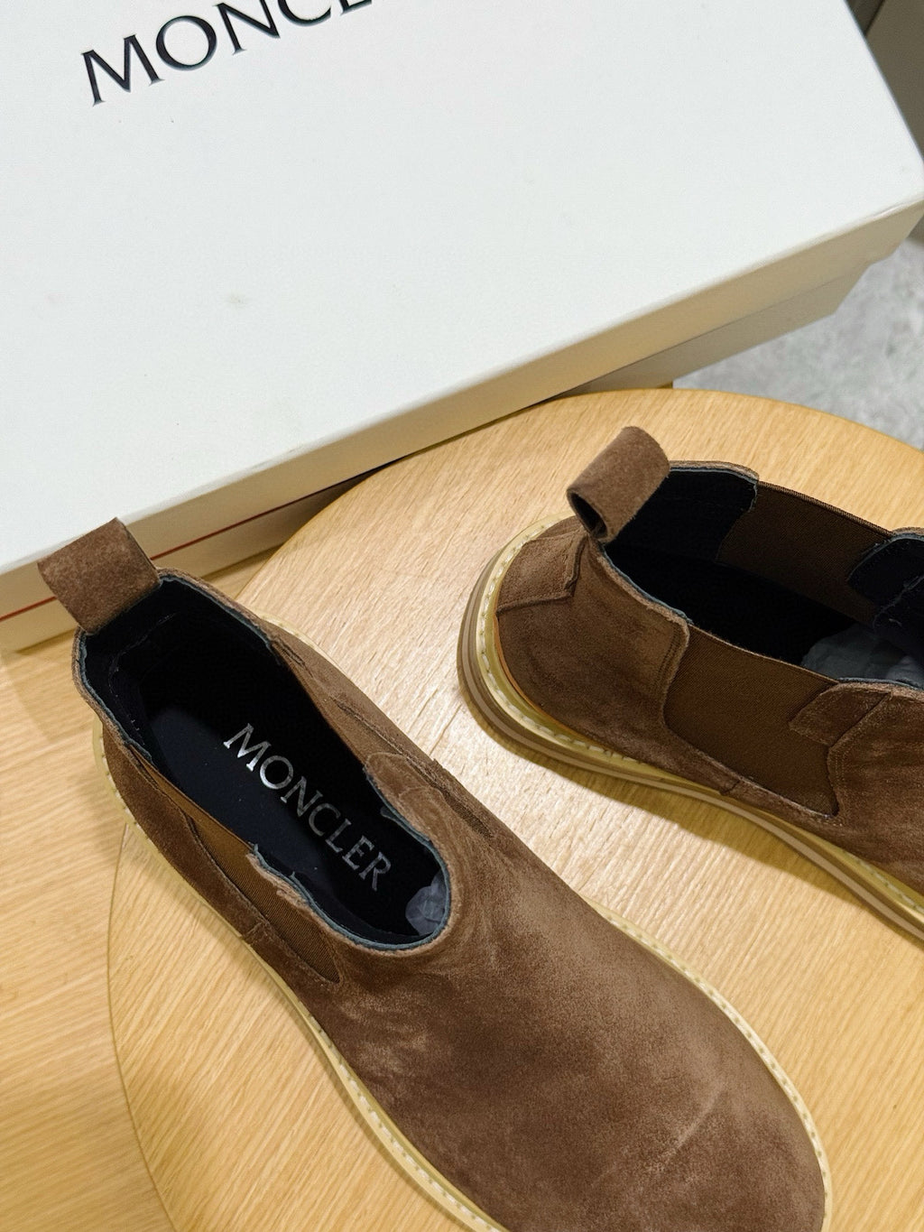 Black Chelsea Boots – Clean & Timeless