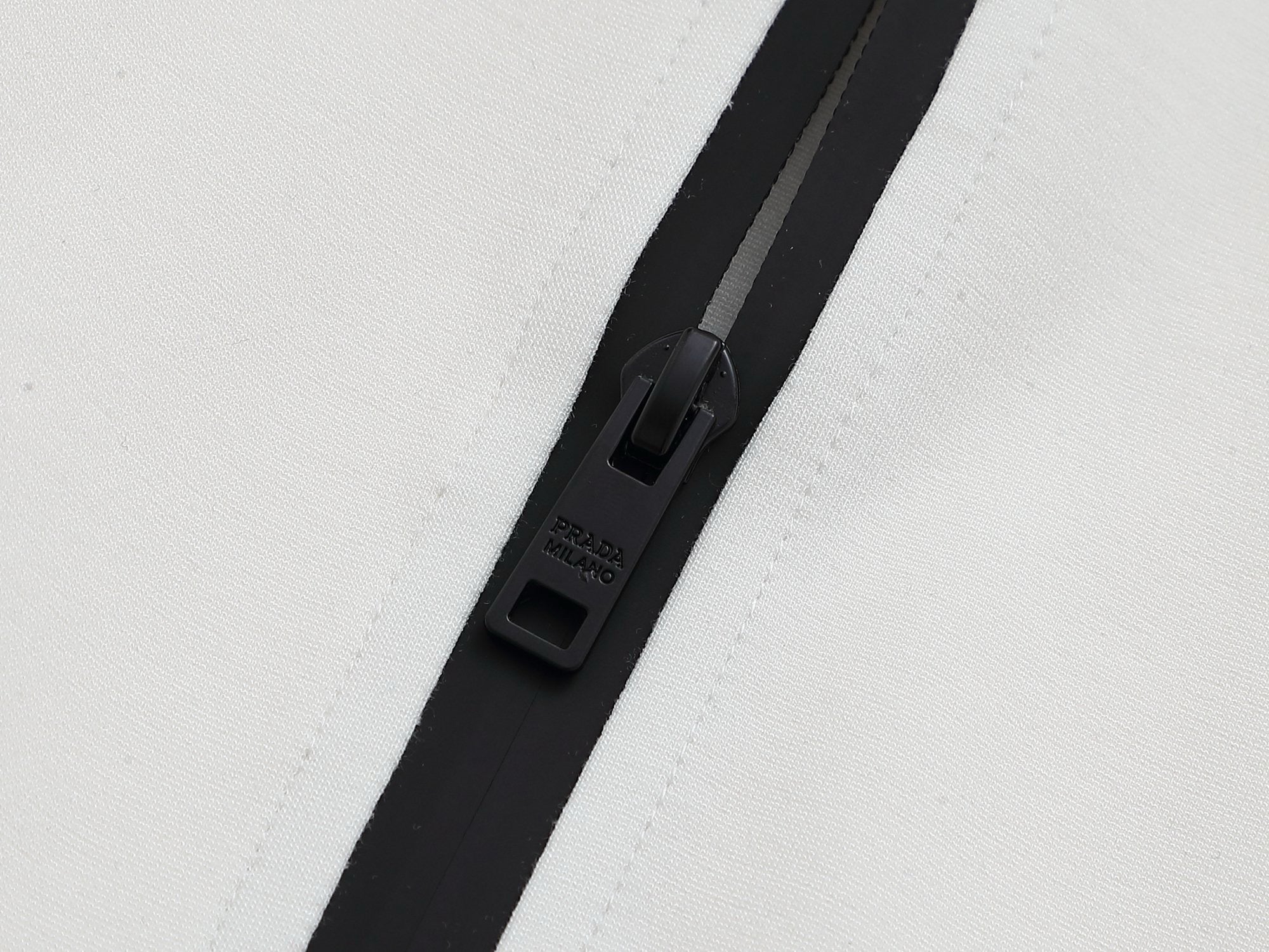 Men’s Premium White Tracksuit – Luxury Zip Jacket & Joggers Set