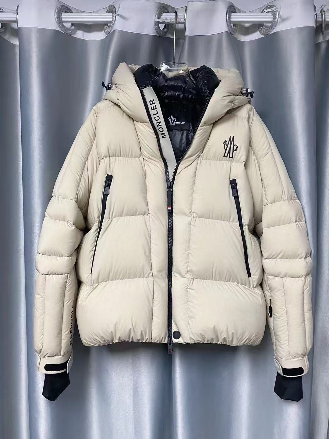 Men’s Premium Winter Puffer Jacket – Quilted, Warm & Luxury Style