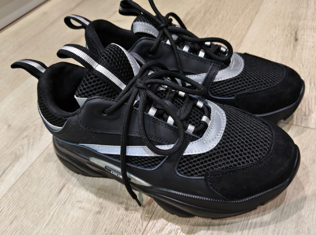 Premium Black Designer Sneakers – Everyday Comfort & Modern Style