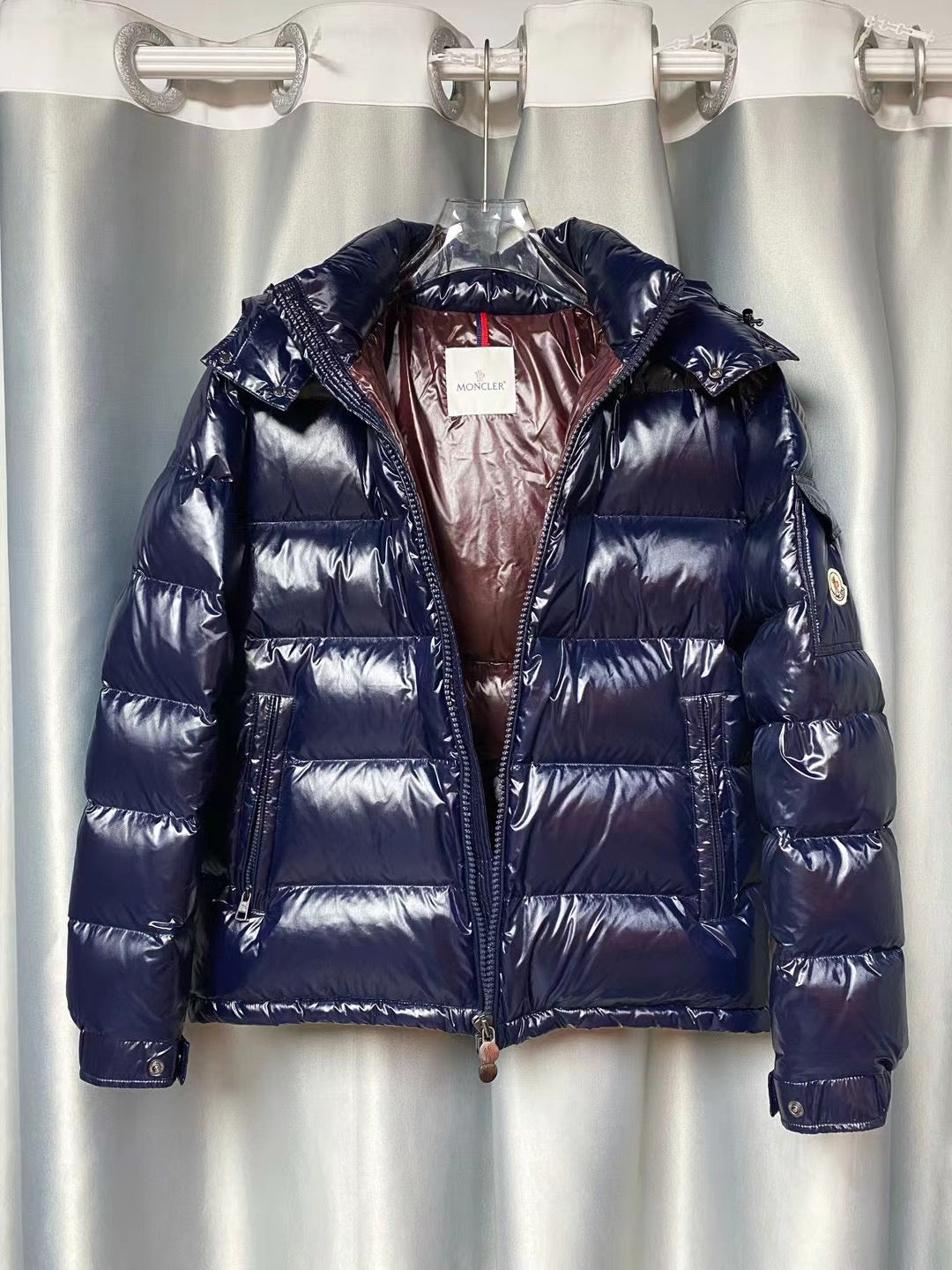 Men’s Glossy Navy Puffer Jacket – Premium Winter Outerwear | Shop London