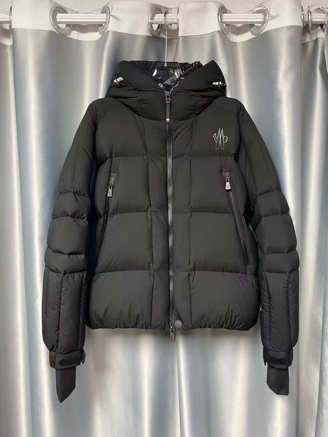 Men’s Premium Winter Puffer Jacket – Quilted, Warm & Luxury Style