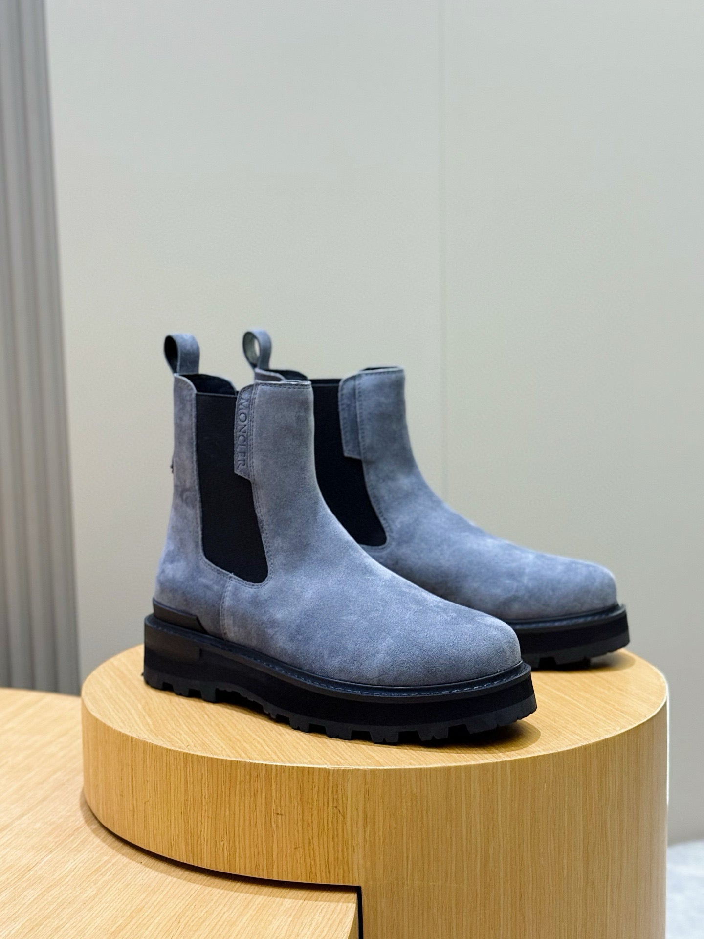Black Chelsea Boots – Clean & Timeless