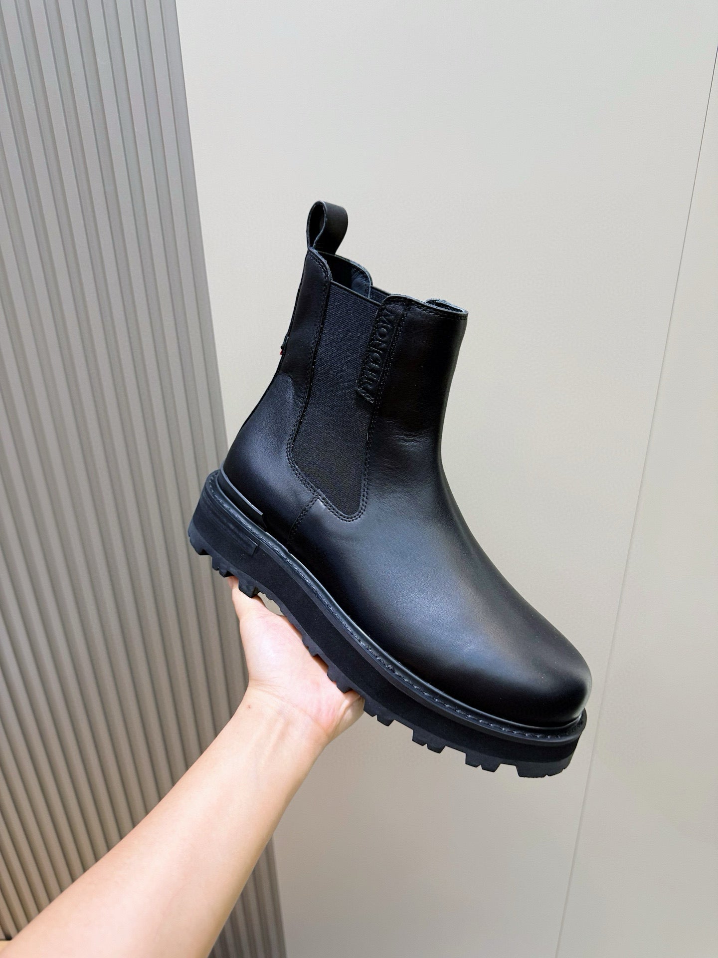 Black Chelsea Boots – Clean & Timeless